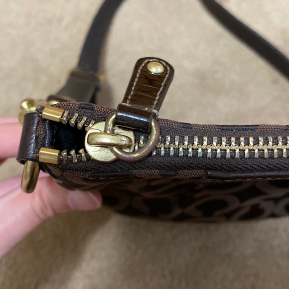 ❌Sold❌ Coach Brown Crossbody Bag - Picture 6 of 12